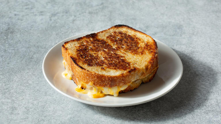 The classic store-bought dip that takes grilled cheese from dull to ...