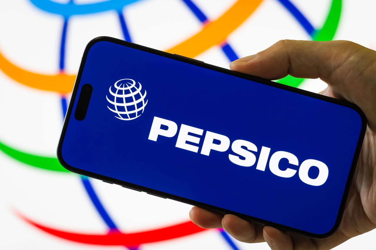 PEP stock looks to snap 6-week losing streak: Goldman Sachs trims price ...