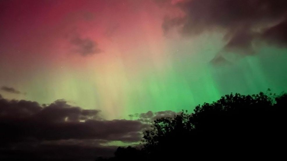 Tracking scattered showers, a chance to see the northern lights and ...