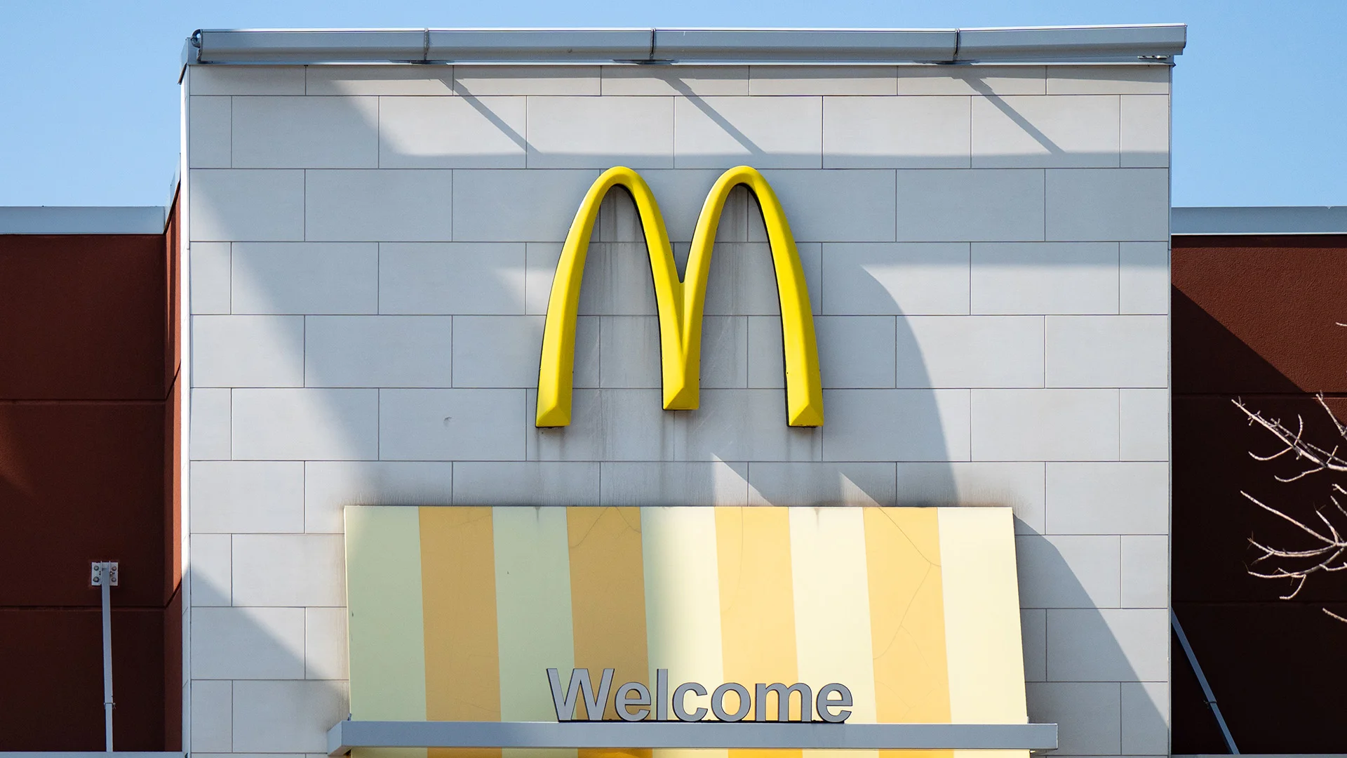 McDonald’s wants its franchisees to modernize. It’s spending $8.5 ...