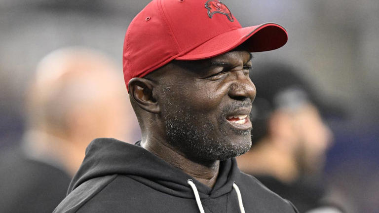 Todd Bowles calls out one of the NFL's most flag-happy crews after Bucs ...
