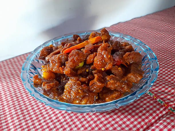 Resep oseng mercon daging sapi, empuk dan pedasnya nendang banget