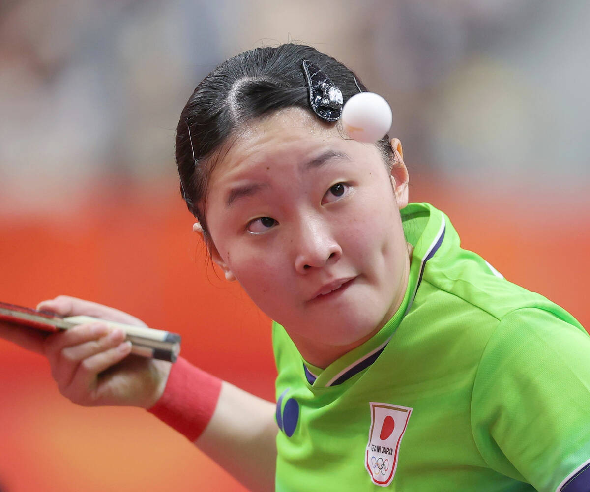 【卓球】18歳・張本美和が初のグランドスマッシュ制覇へ中国撃破で4強入り 0―2から大逆転 フォア＆多彩なサーブで一気に流れ…チャイナスマッシュ