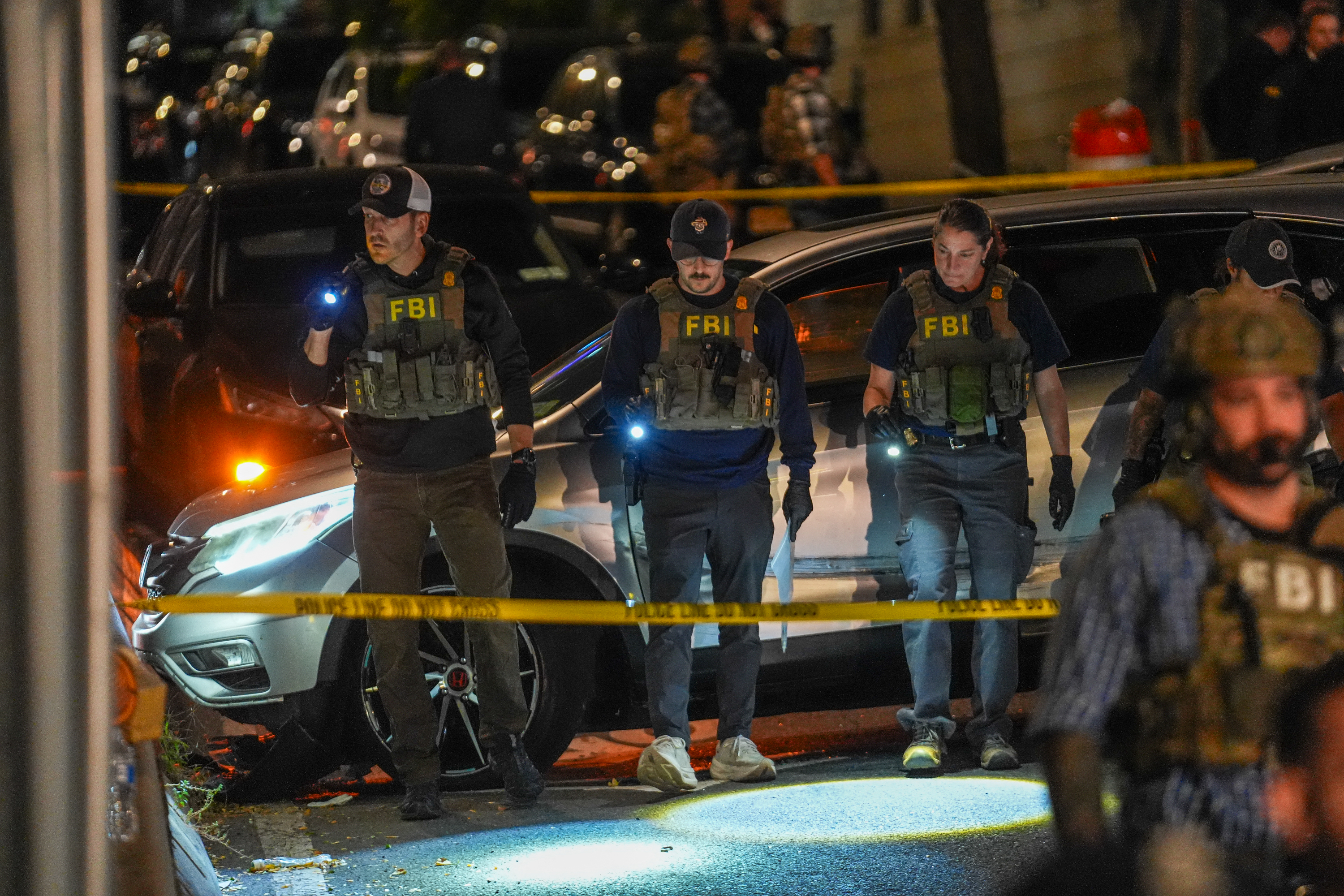 ICE agent shoots man in car with five-year-old child in New York: Mayor