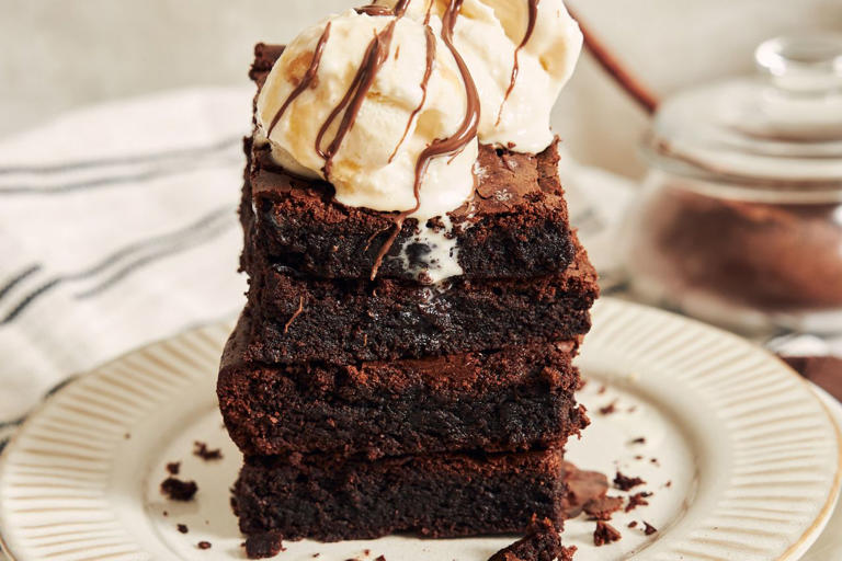 The only way I’m baking brownies from now on (it’s genius)