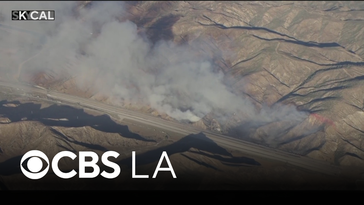 Danny Fire grows to 100 acres as both sides of the 5 Freeway on the ...