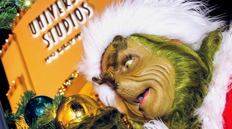 Universal Studios Hollywood reveals its holiday plans