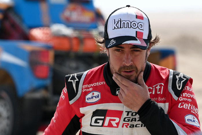 Fernando Alonso siap tampil di Reli Dakar 2027 bersama Aston Martin
