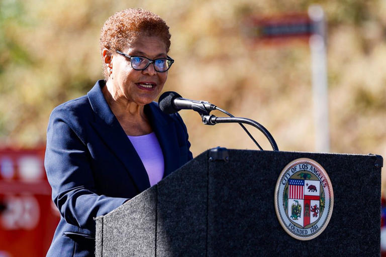 Bombshell poll shows LA mayoral candidate suddenly surging in key ...