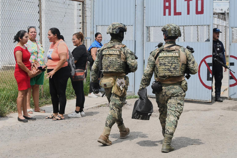 Prison riot in Mexico's violence-plagued Sinaloa state kills 10 and ...
