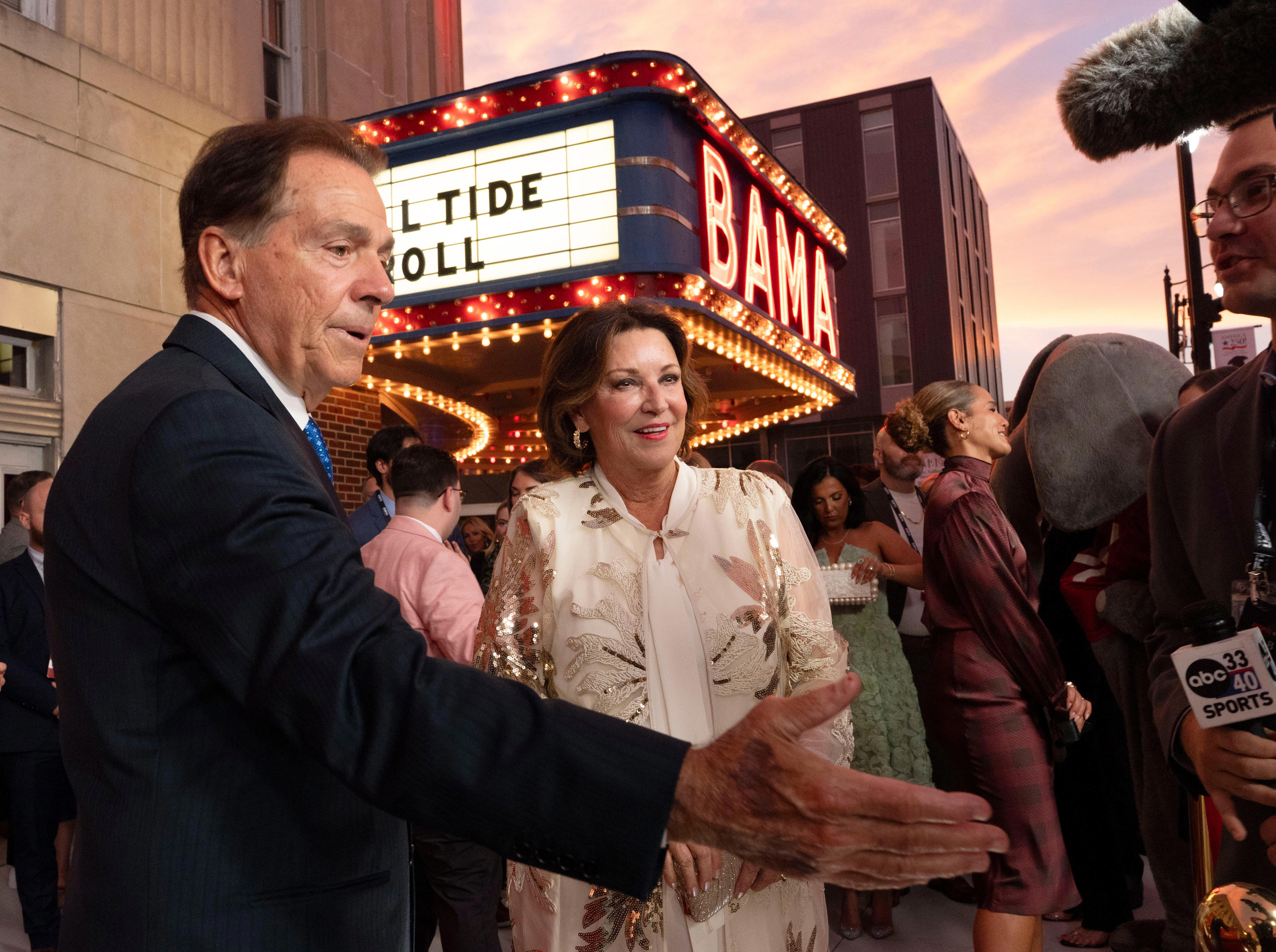 How Nick Saban took Tuscaloosa back in time before Alabama vs Georgia