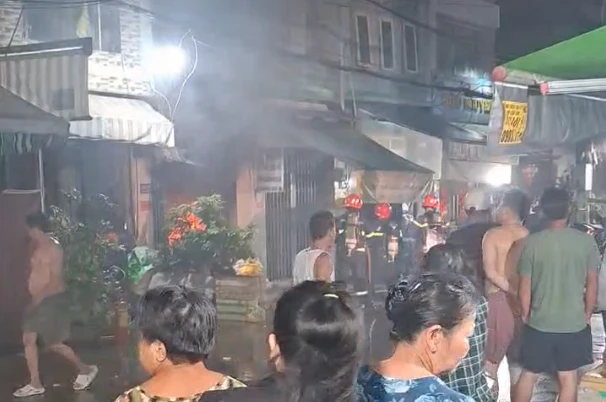 Cháy nhà ở TPHCM, cụ bà 81 tuổi tử vong khi tìm đường thoát hiểm