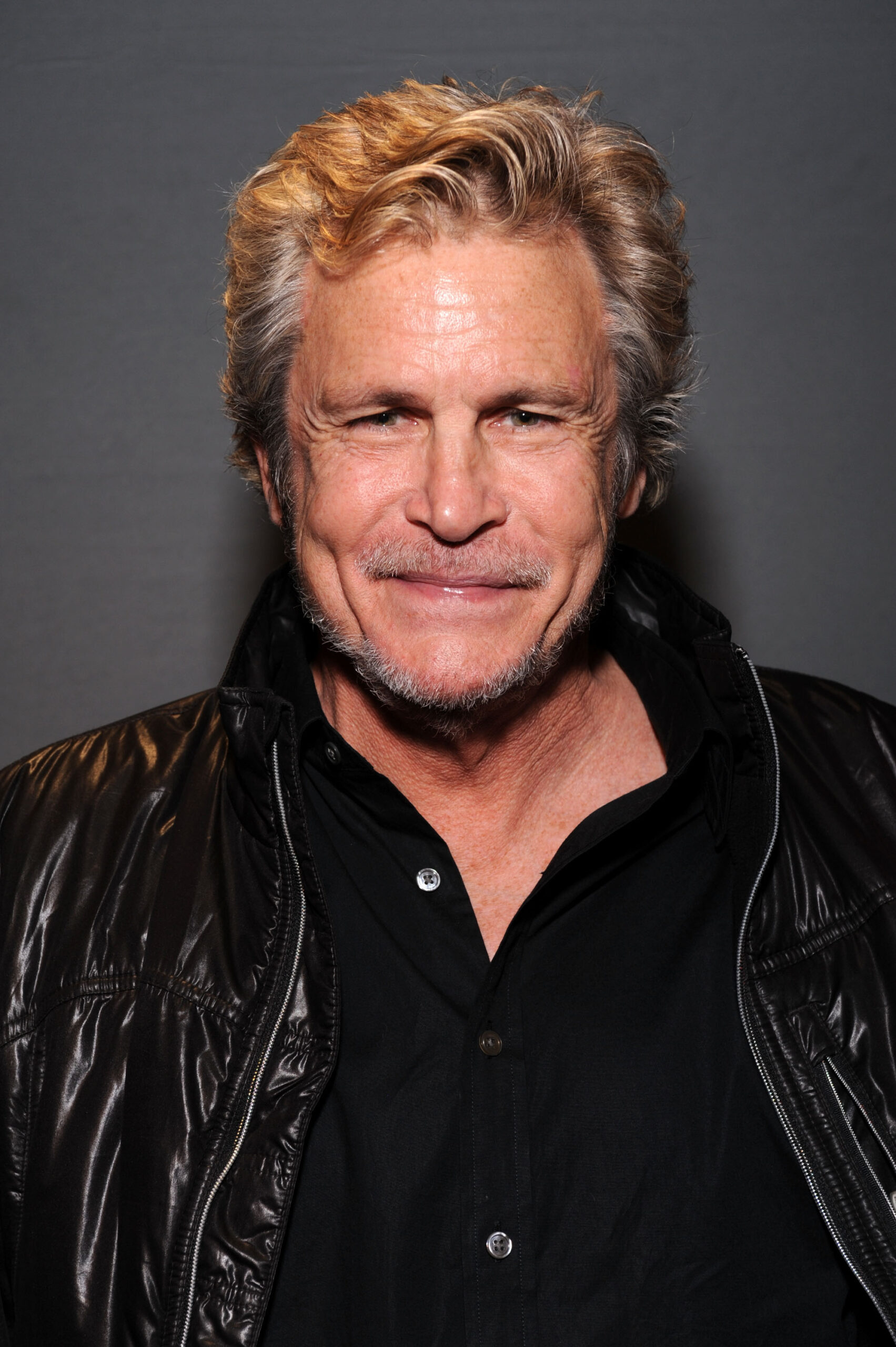 Michael Kearns, pioneering gay ‘Cheers’ and ‘Bevery Hills 90210’ actor ...