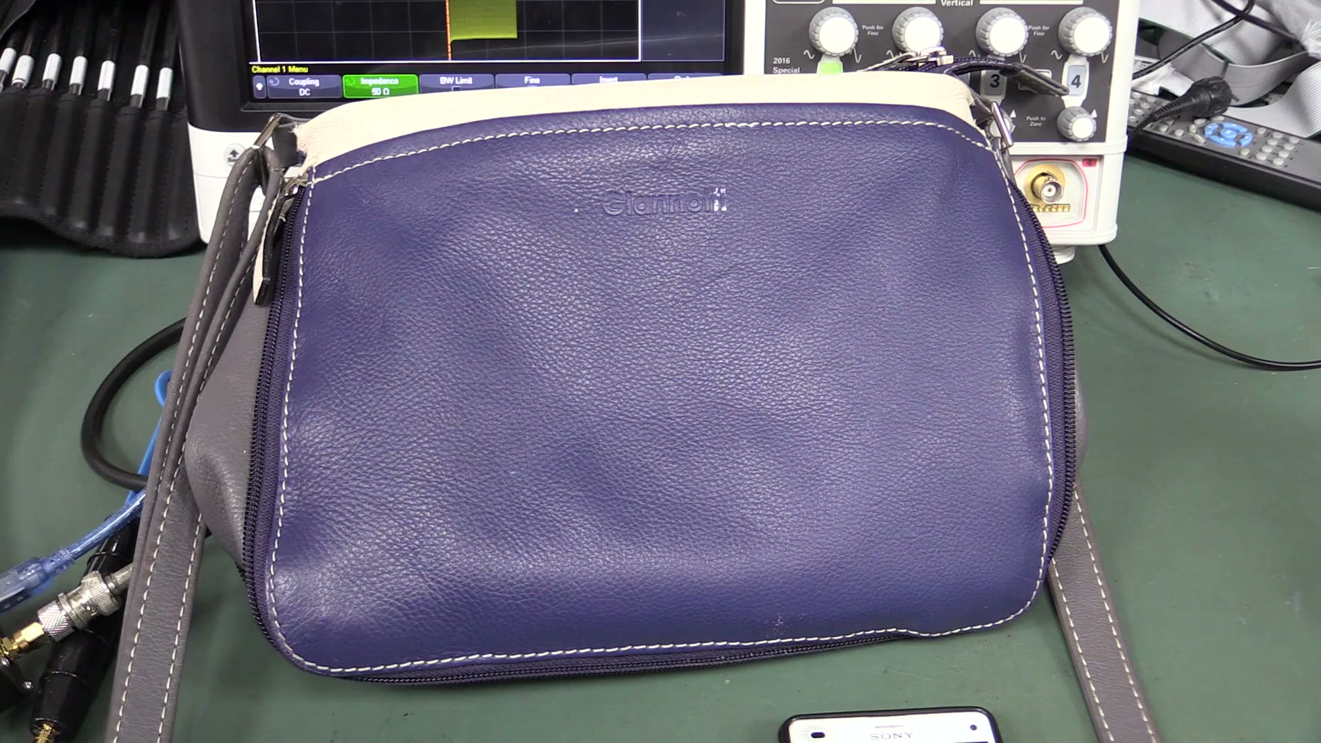 EEVblog #889 - Credit card RFID/NFC theft protection tested
