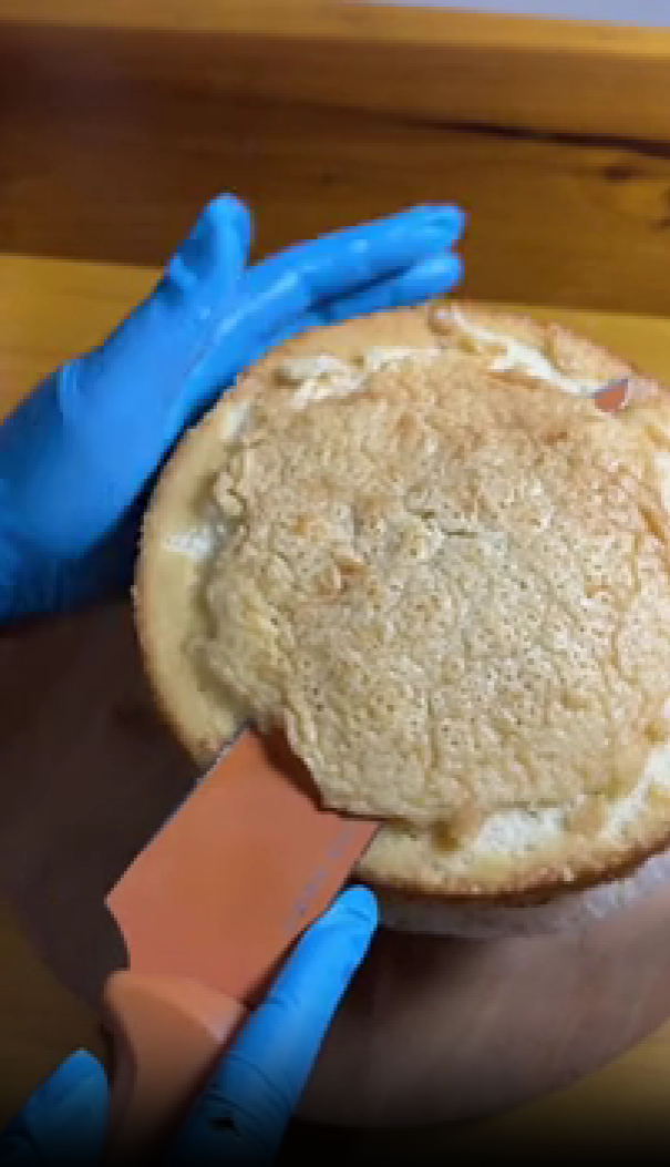 Boiled vanilla cake a unique homemade dessert worth trying