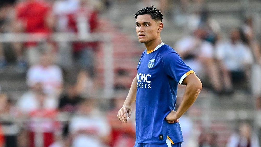 Alcaraz 'deserves more of a chance'