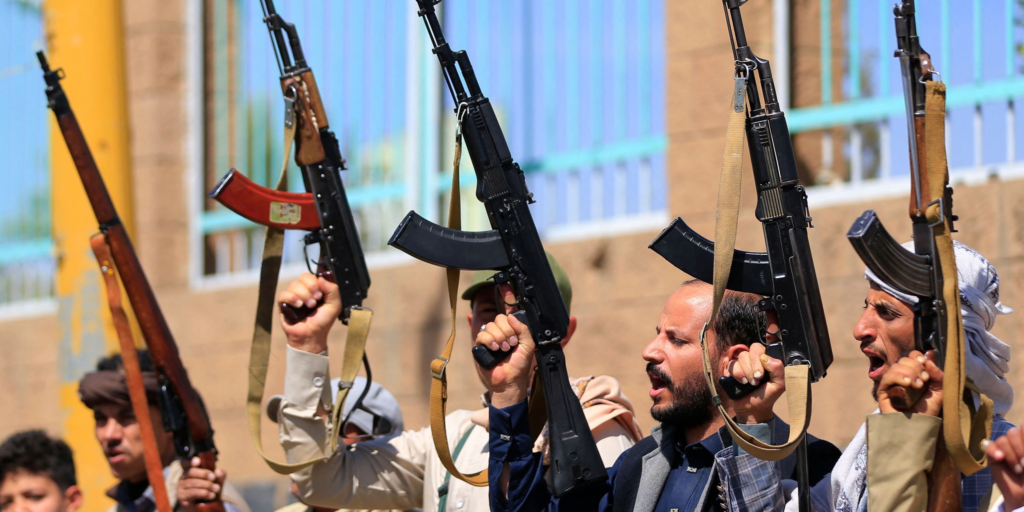 Houthis greifen Flughafen in Riad an – drei Tote