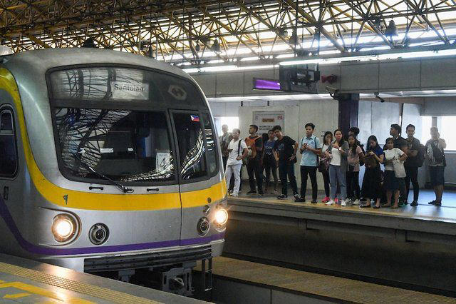 DOTr eyes special buses on LRT-2 route amid lack of operational trains