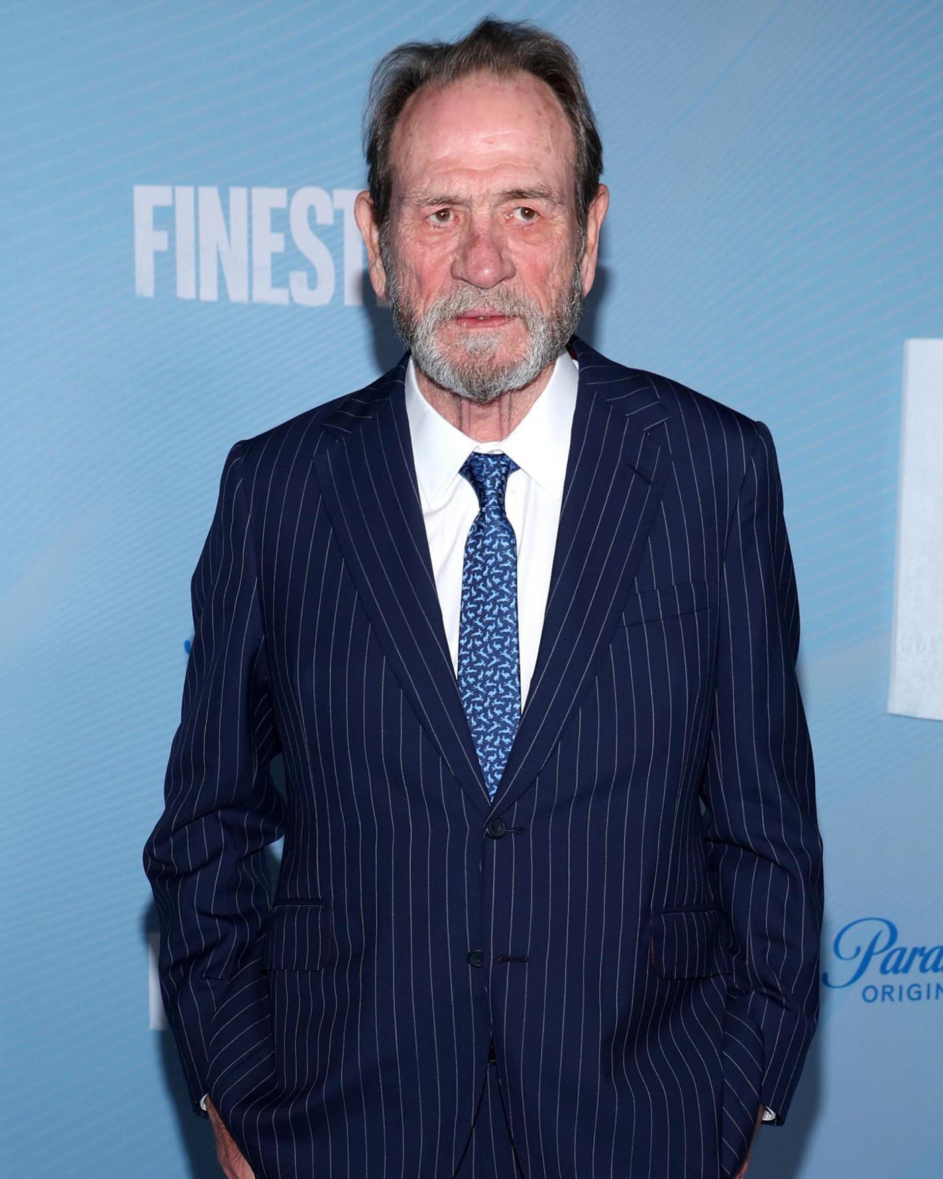 Tommy Lee Jones returns to red carpet after 3 years as Emma Stone steps ...