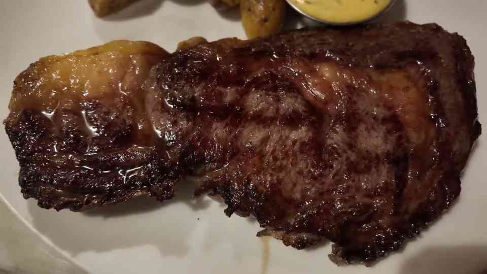 Tasting steak at A l’Ami Pierre in Paris