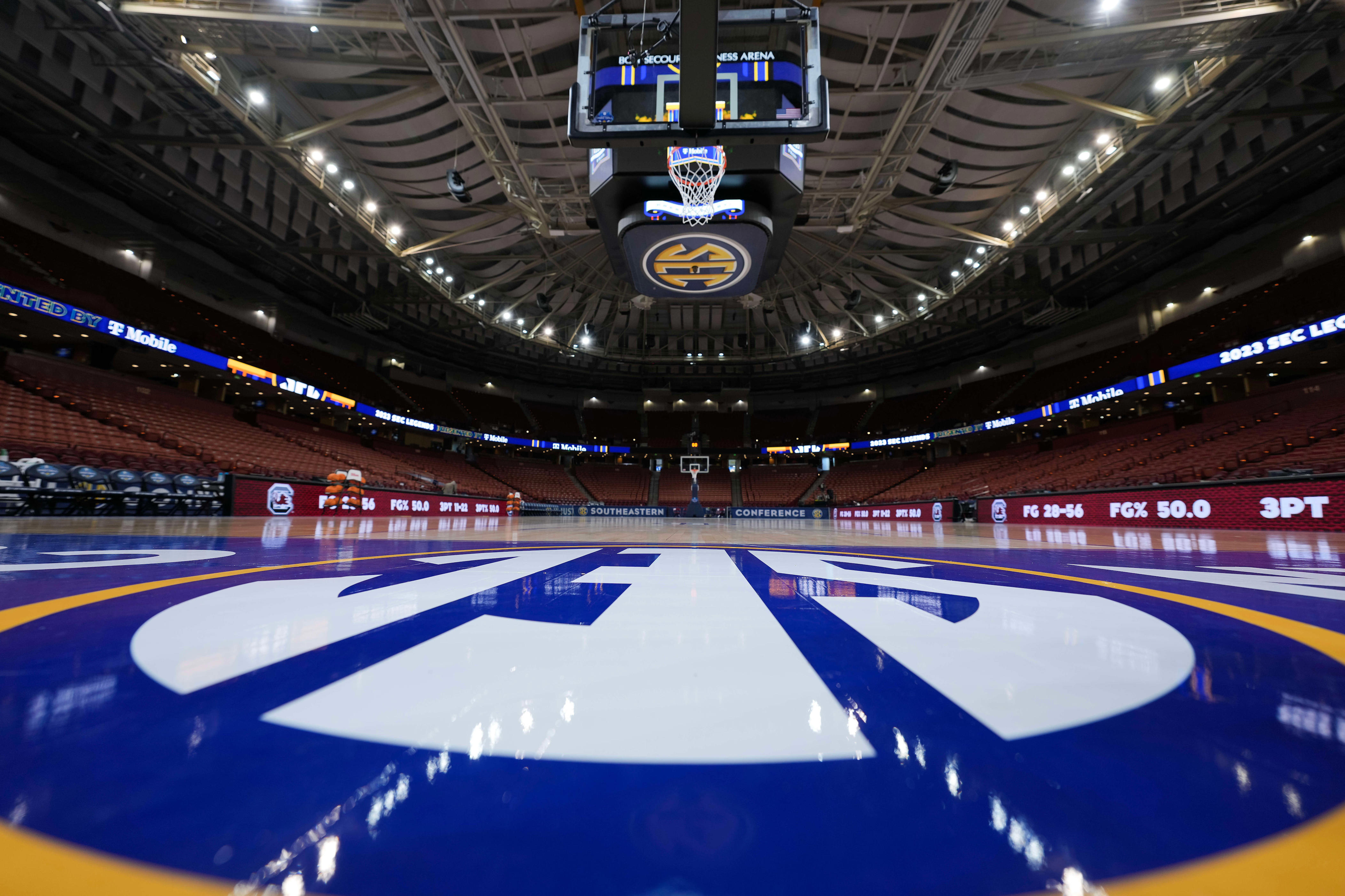 Florida's frontcourt trio to represent Gators at SEC basketball tipoff