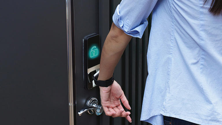 5 reasons to buy a smart lock for home security