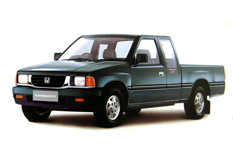 Honda to follow Nissan in rebadging Mitsubishi Triton – report