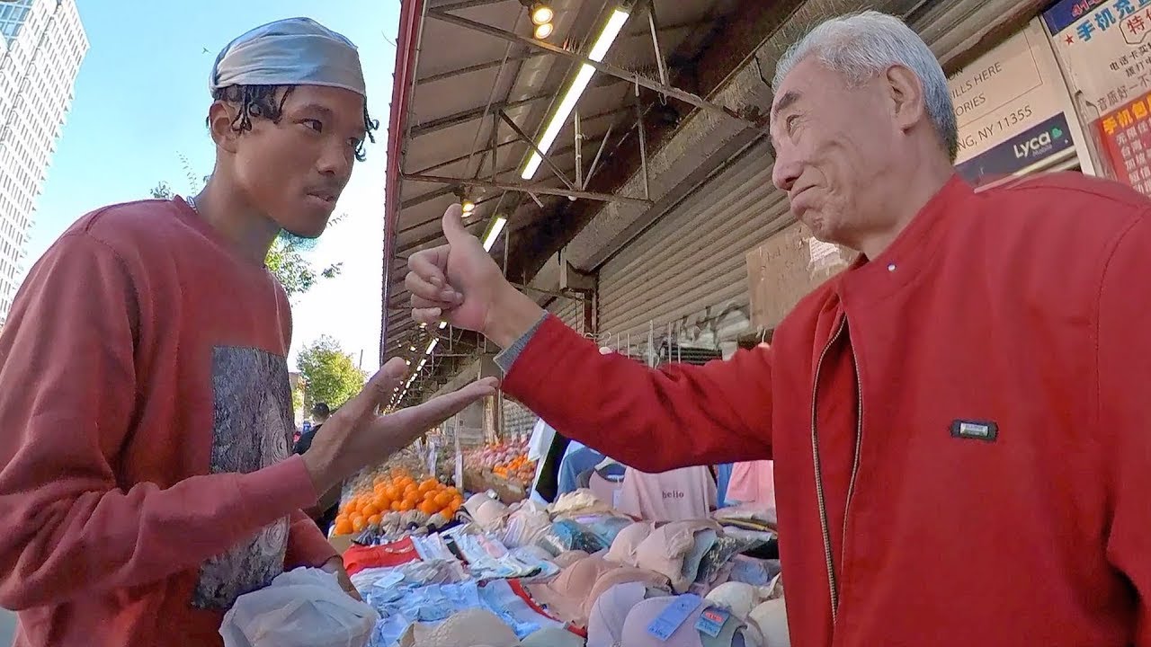 Xiaomanyc answers locals talking about an American tourist in their ...