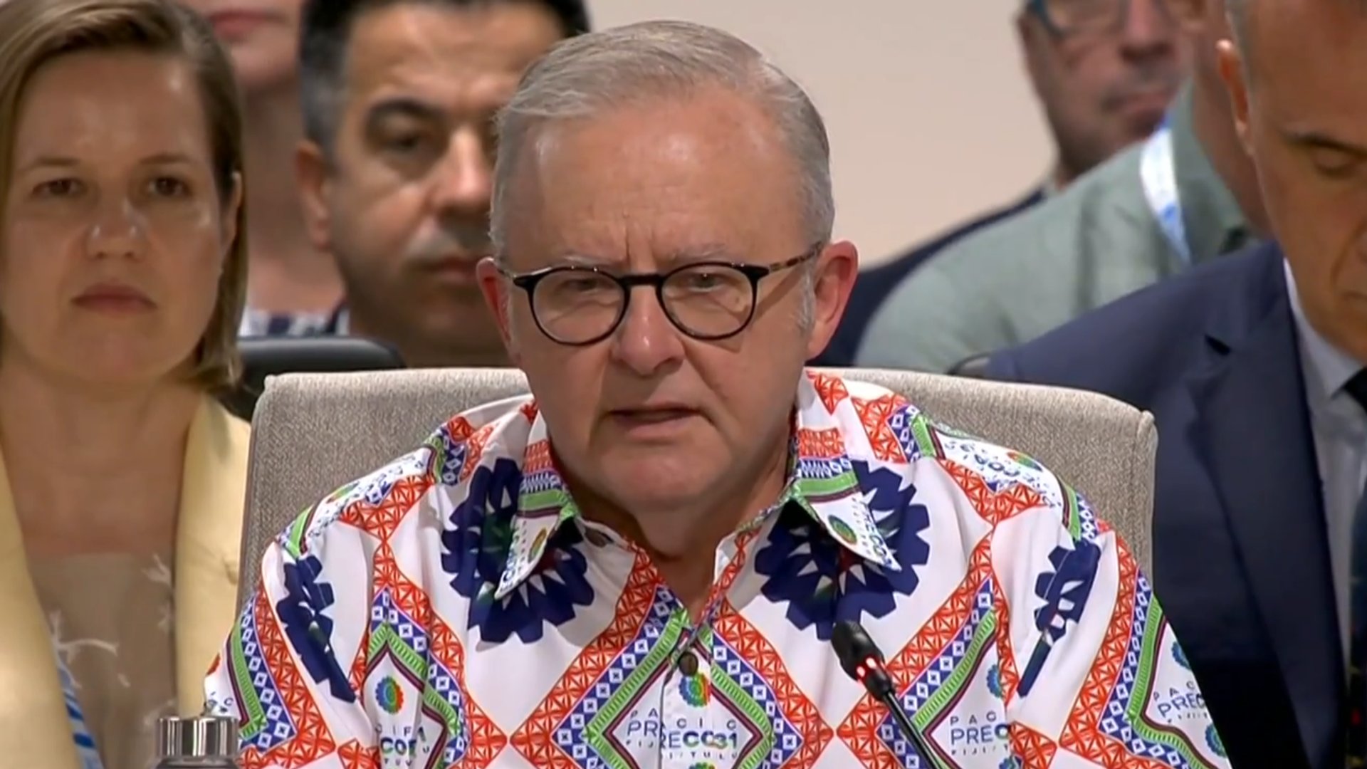 Albanese must hop back on the plane from $20m COP in Fiji to sort out ...
