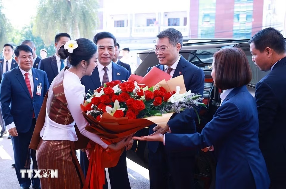 Thủ tướng Lê Minh Hưng thăm, làm việc với Công ty Unitel