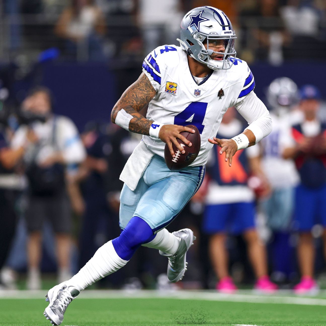 Cowboys' Prescott irked by stadium worker's callout after loss