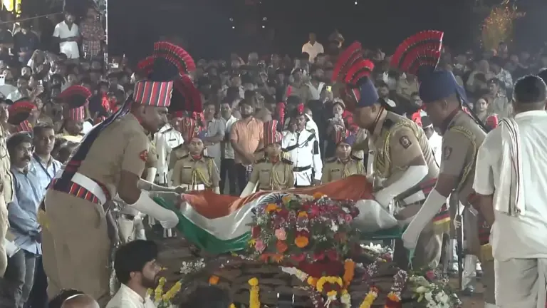 Iconic Indian actor Nana Patekar laid to rest with full state honours ...