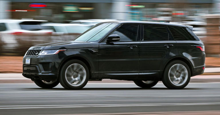 Flashé à 191 km/h en Land Rover, il assure qu'il n'était pas au volant