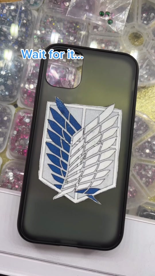 A first DIY phone case with a stunning color combination