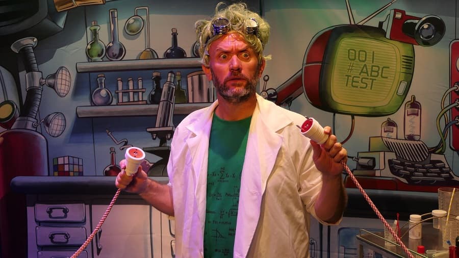 Vaucluse : Sébastien Delsaut cherche le bonheur dans son spectacle ...