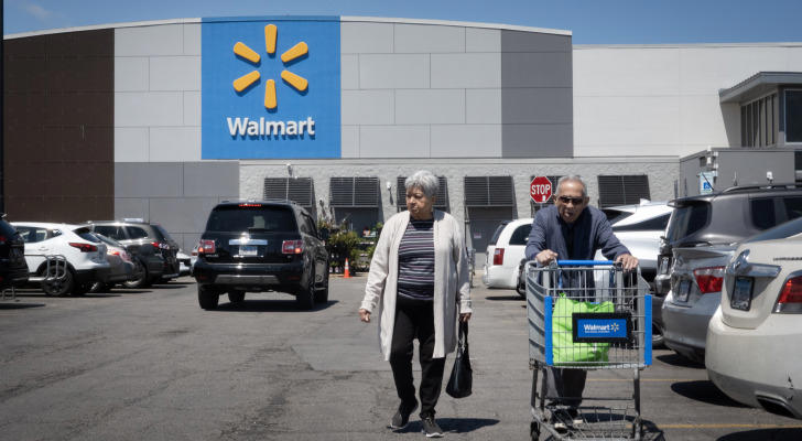 Companies are pocketing billions in tariff refunds. A Fed study says ...