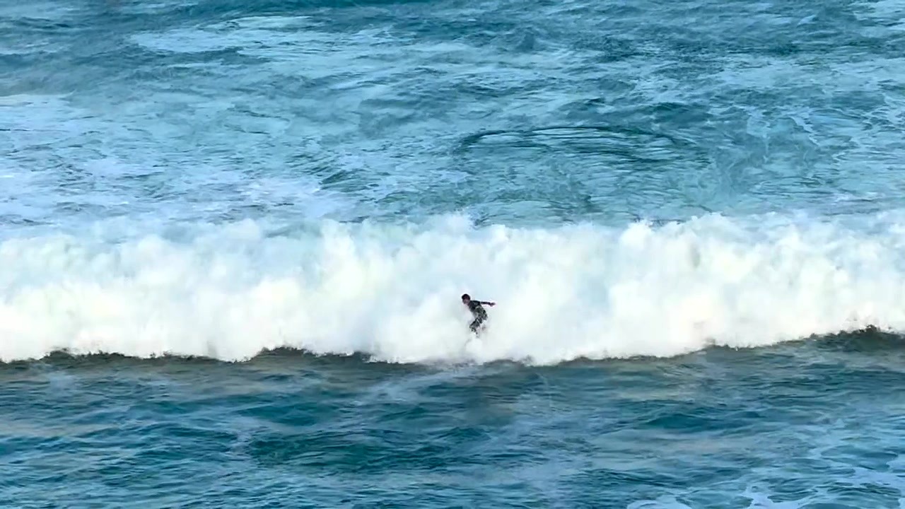 Noz surfed Bells Beach at the Rip Curl Pro and showed what really goes ...