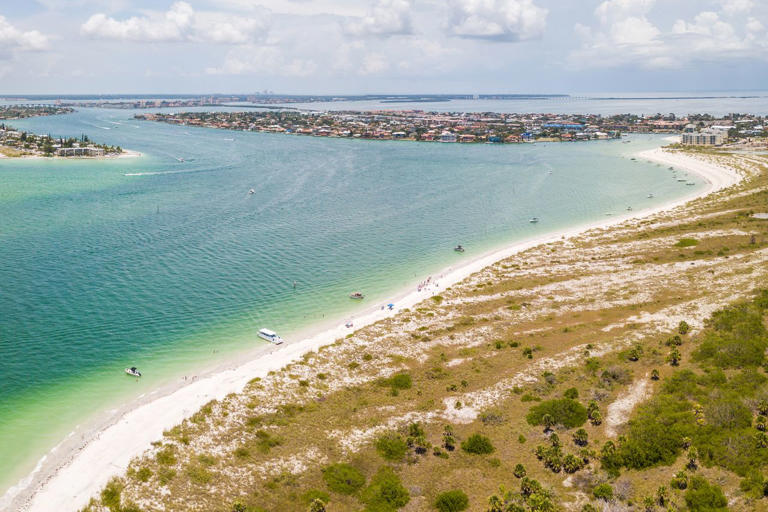 This 1,800-acre preserve has one of Florida’s prettiest beaches—with ...