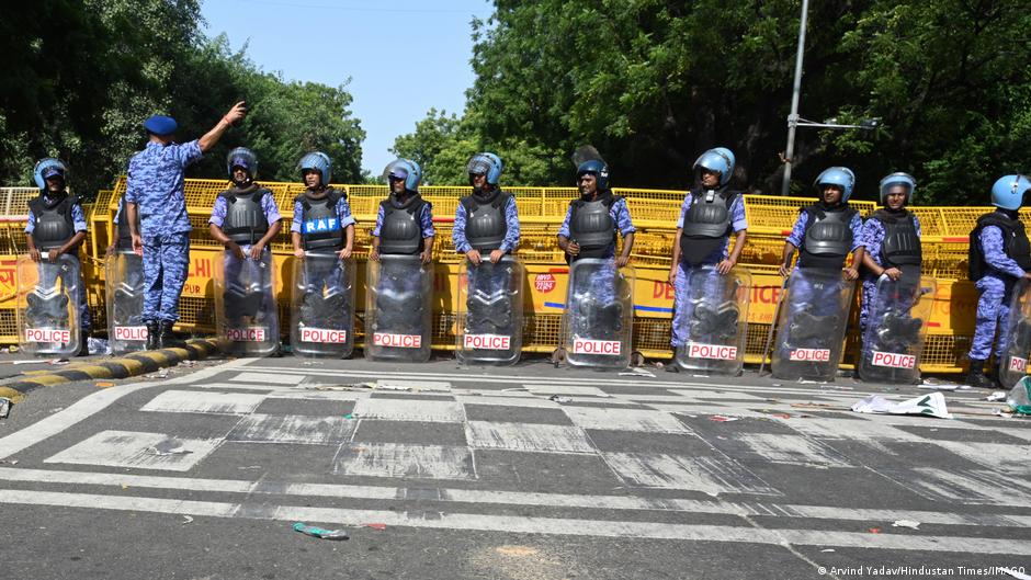 India's 'cockroaches' vs Election Commission: What you need to know ...