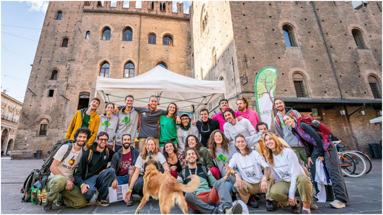 La camminata tra le torri, i cieli di Bologna tornano a ospitare gli ...