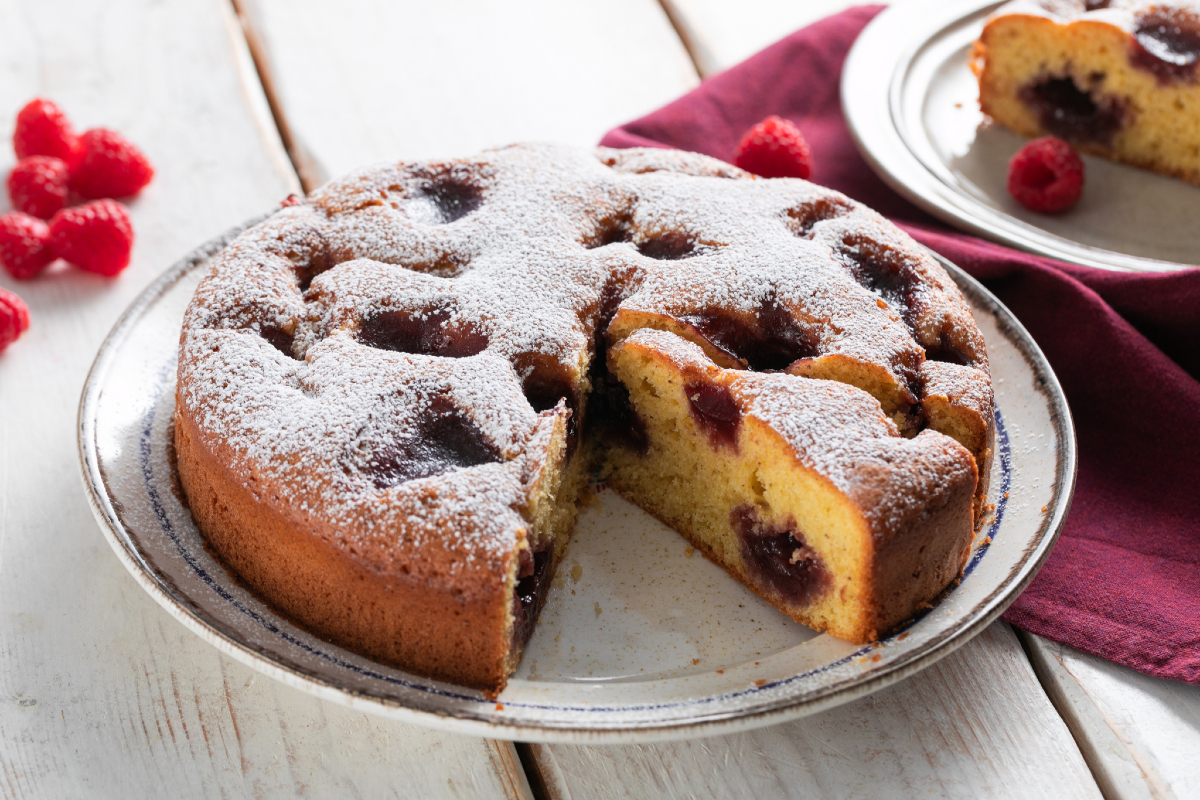 5-minute jam cake