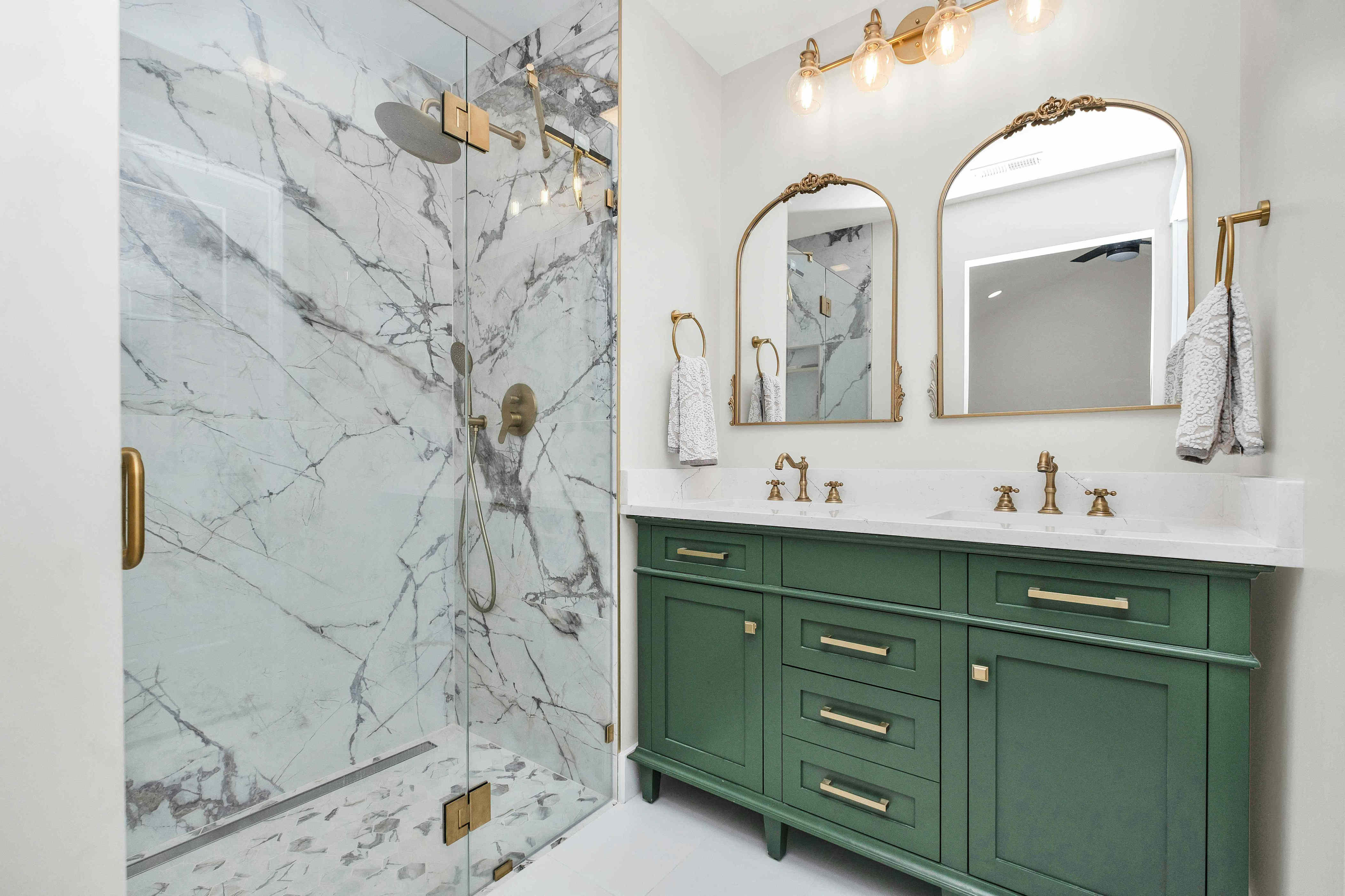 Designers say this tile trend always looks tacky, no matter how you ...