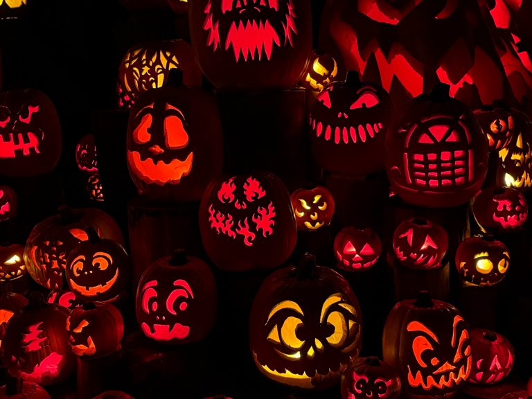 Inside Rhode Island’s glowing Jack-O-Lantern Spectacular