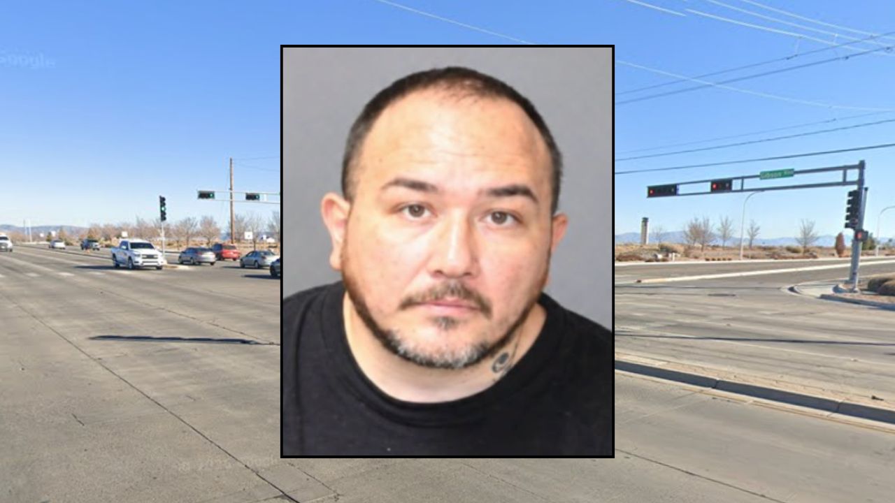 Angry man chasing after 2 muscle cars he saw drag racing crashed into ...