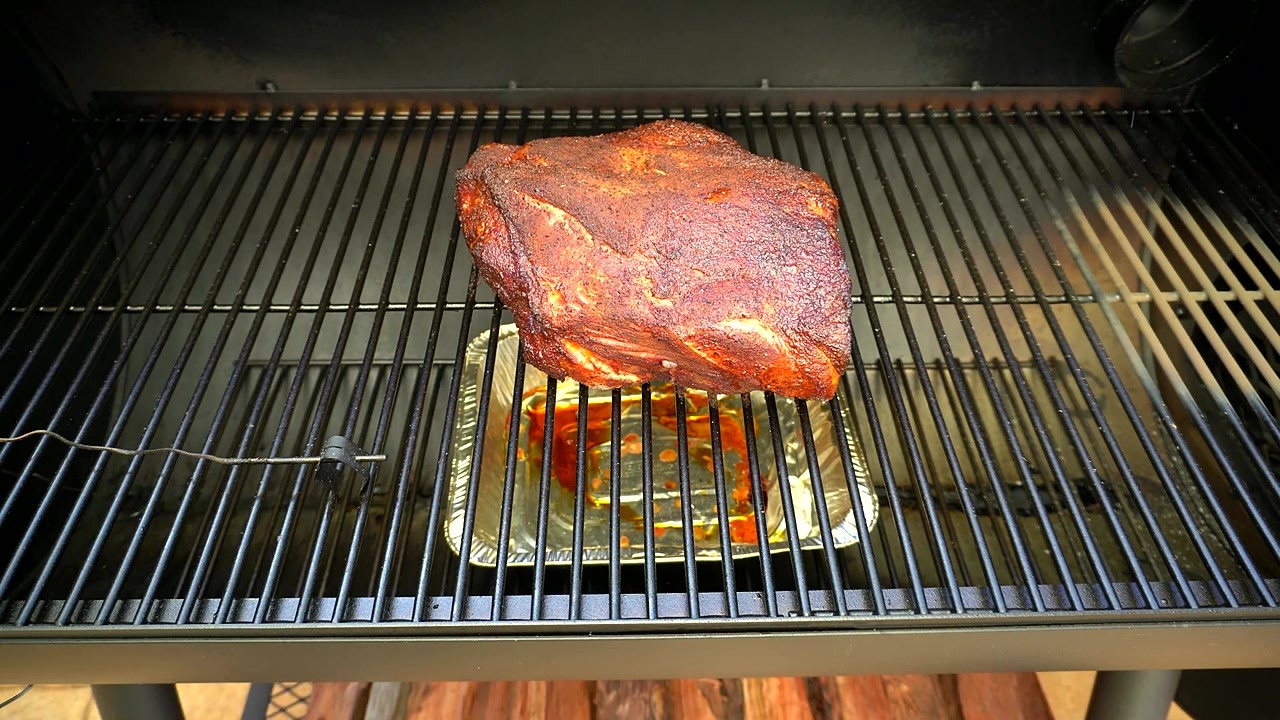 Aaron Palmer unlocks the secrets to perfect pulled pork on an offset smoker