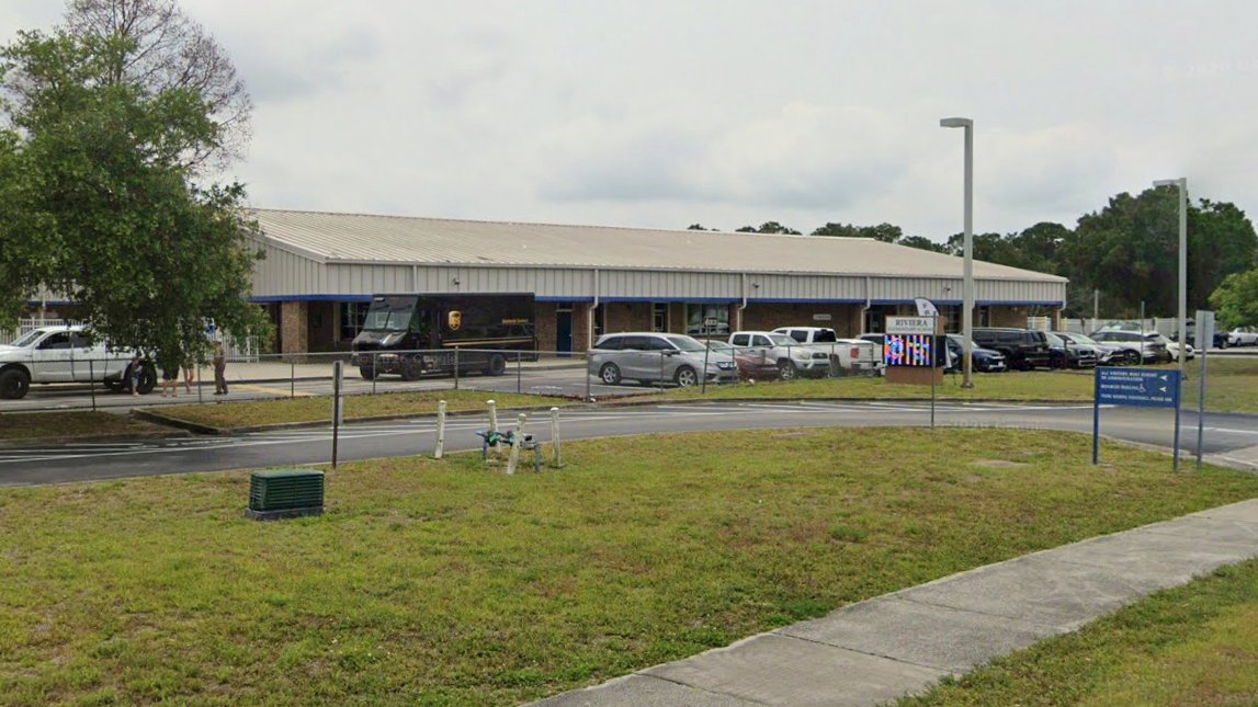 Boy, 5, dies after digital display board falls on him at Florida ...