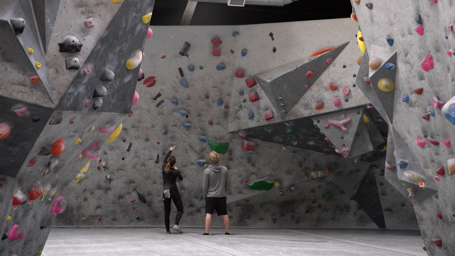 Bouldering: The fun, fearless workout taking over the climbing world
