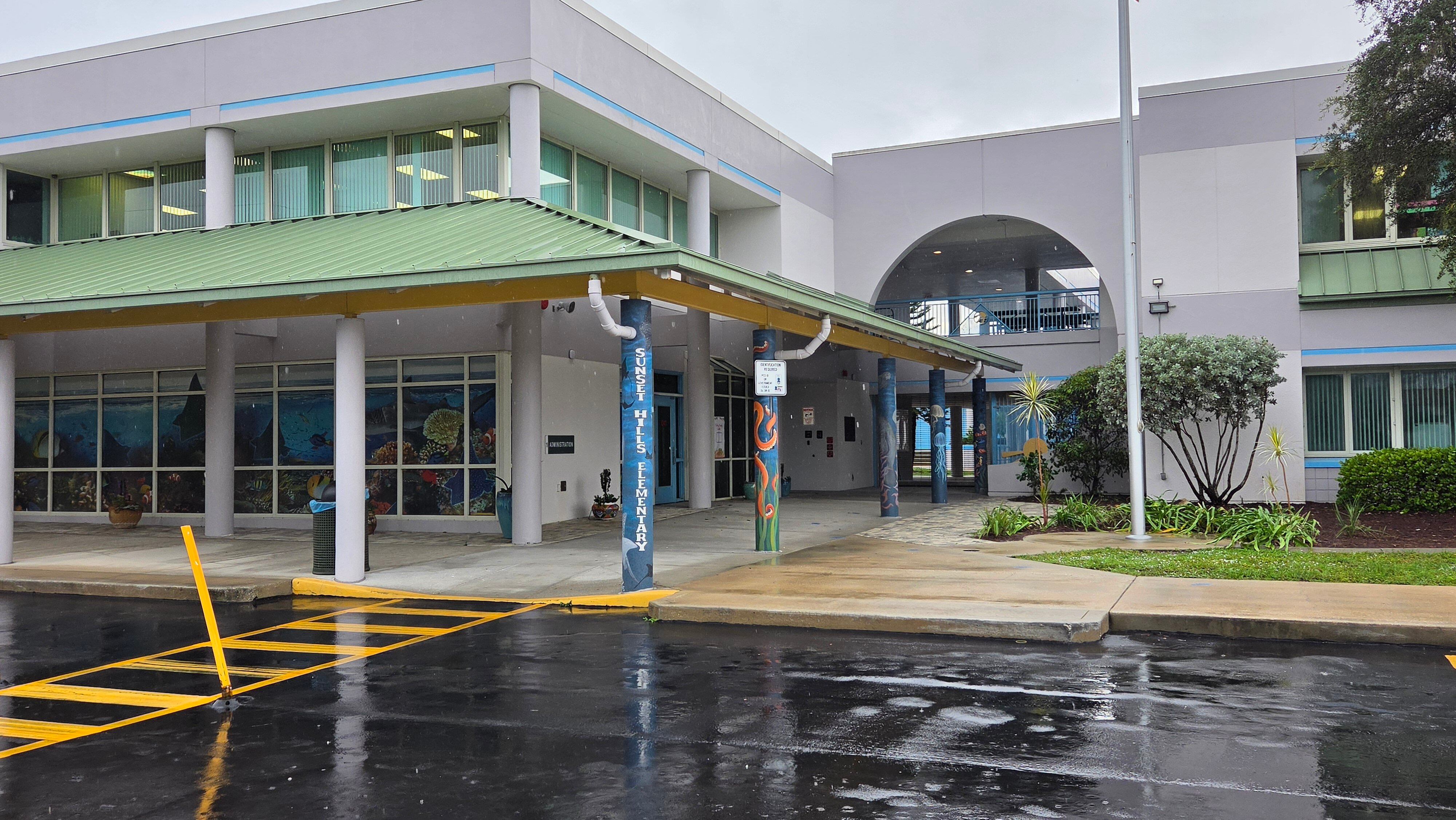 Compromise plan for Tarpon Springs school closures hits opposition