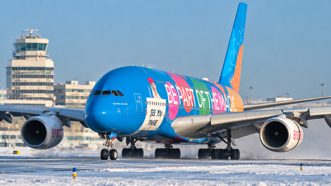 Manchester Airport winter action caught on camera