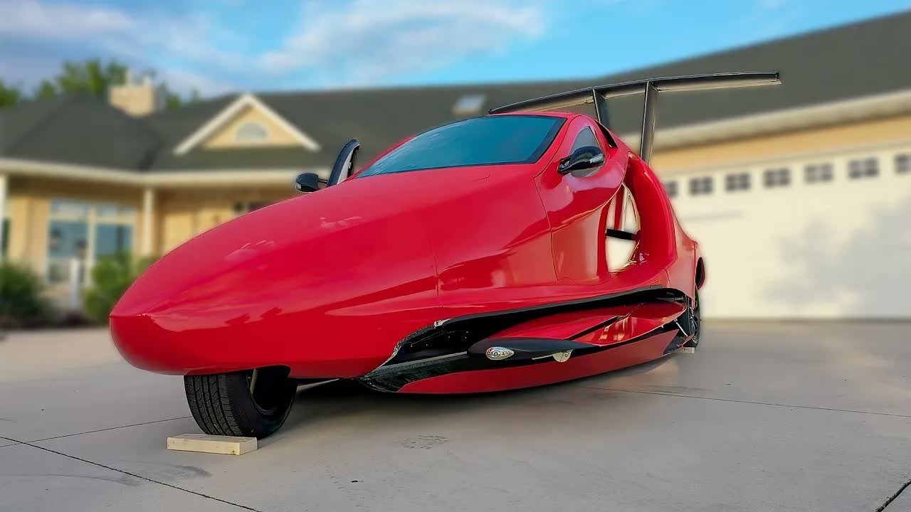 This street-legal flying car drives like a normal vehicle, then unfolds ...
